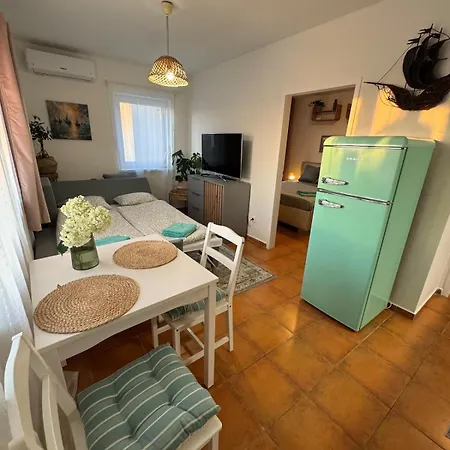 Apartment Pipi Village 8a Boldog