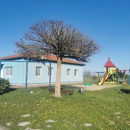 Pipi Village 8a Apartamento Boldog
